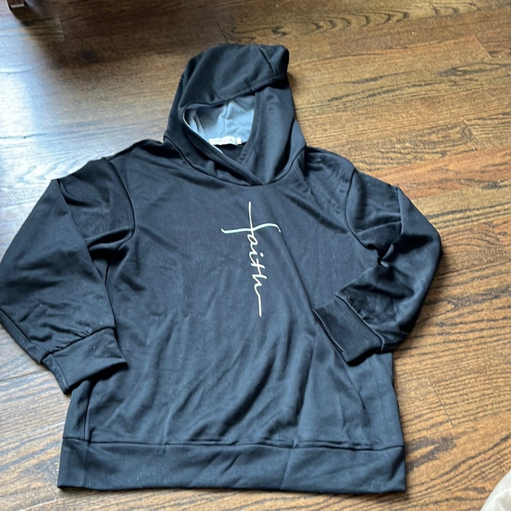 Miss look- Faith hoodie